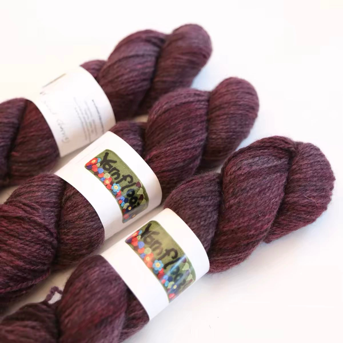 Yarn Floozy | Brushtail 美麗諾負鼠絨