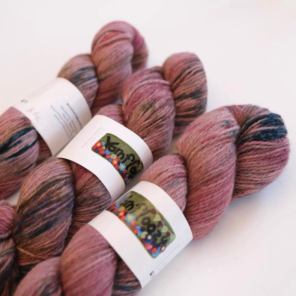 Yarn Floozy | Brushtail 美麗諾負鼠絨